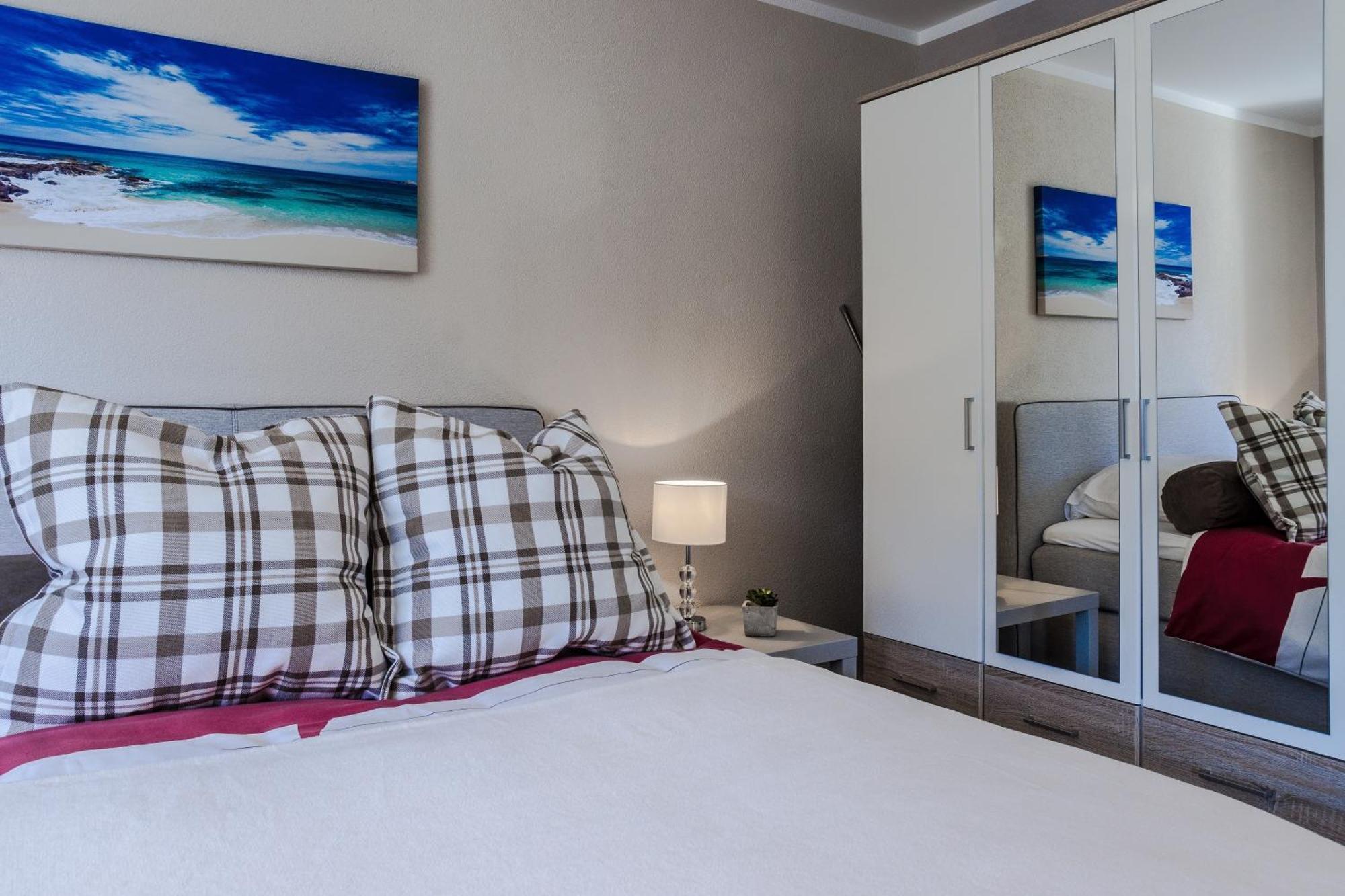 RELOC Serviced Apartments Zurich-Oerlikon Zimmer foto