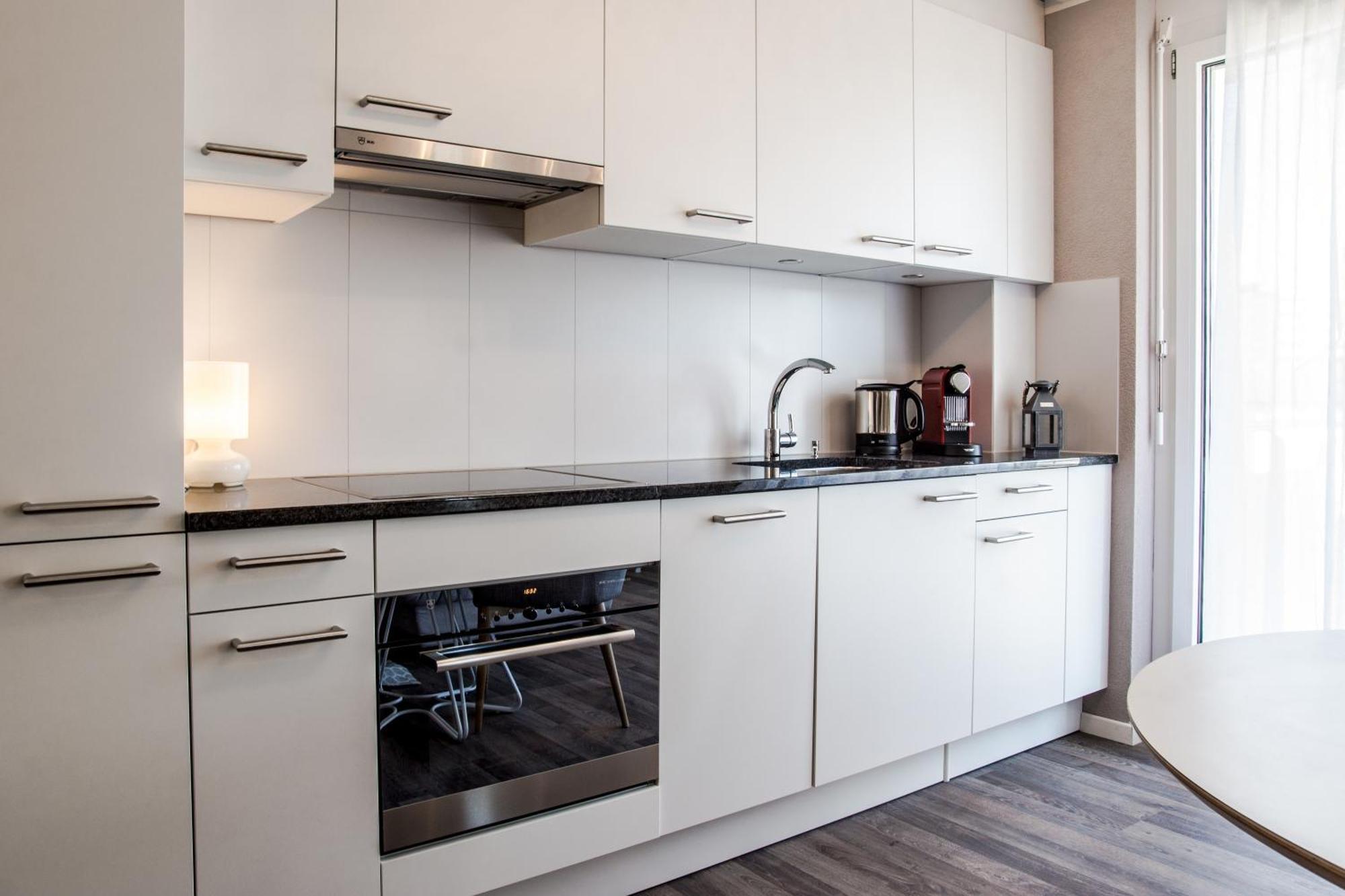 RELOC Serviced Apartments Zurich-Oerlikon Zimmer foto